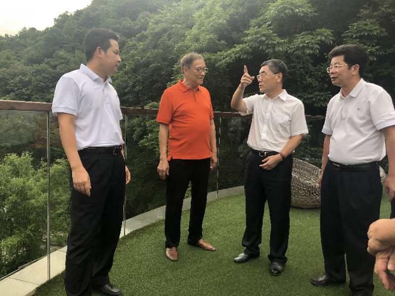 粤北的“瑞士旅游小镇”-----丹霞灵溪(图2)